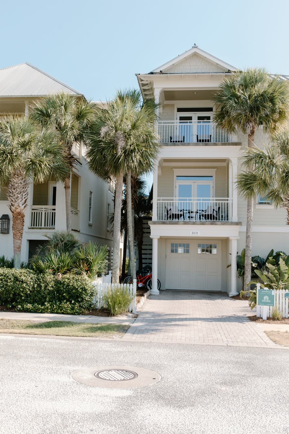 Home in the St. Pete Beach, FL area served by Ivan's Painting